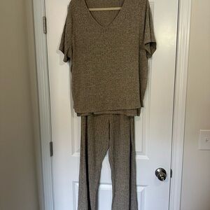 SHEIN Taupe Knit V-Neck Top and Pants Set
